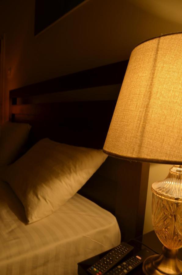 Starlit Hotel - Gilgit Dış mekan fotoğraf