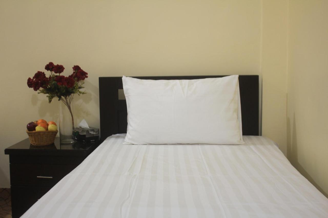 Starlit Hotel - Gilgit Dış mekan fotoğraf