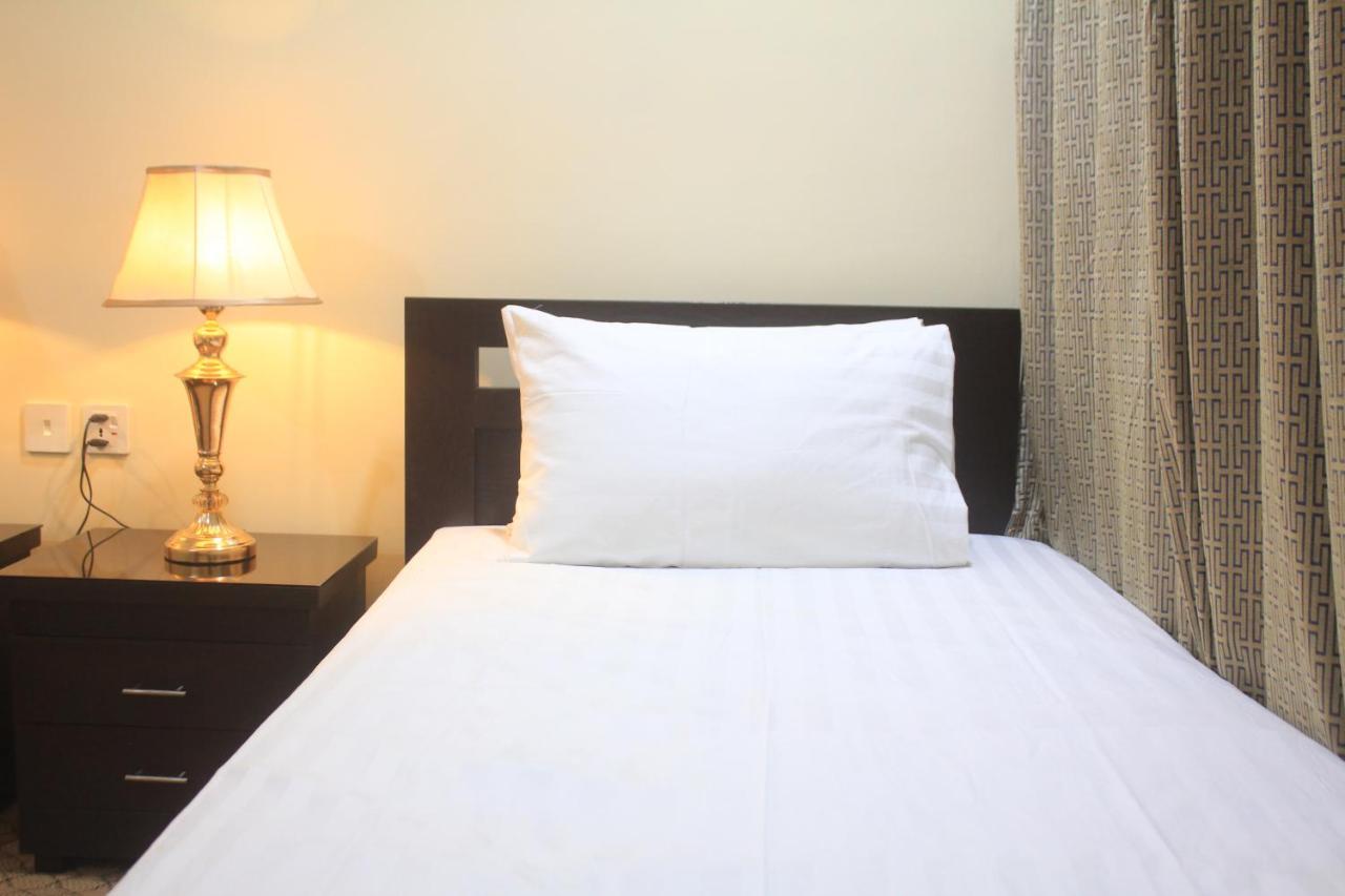 Starlit Hotel - Gilgit Dış mekan fotoğraf